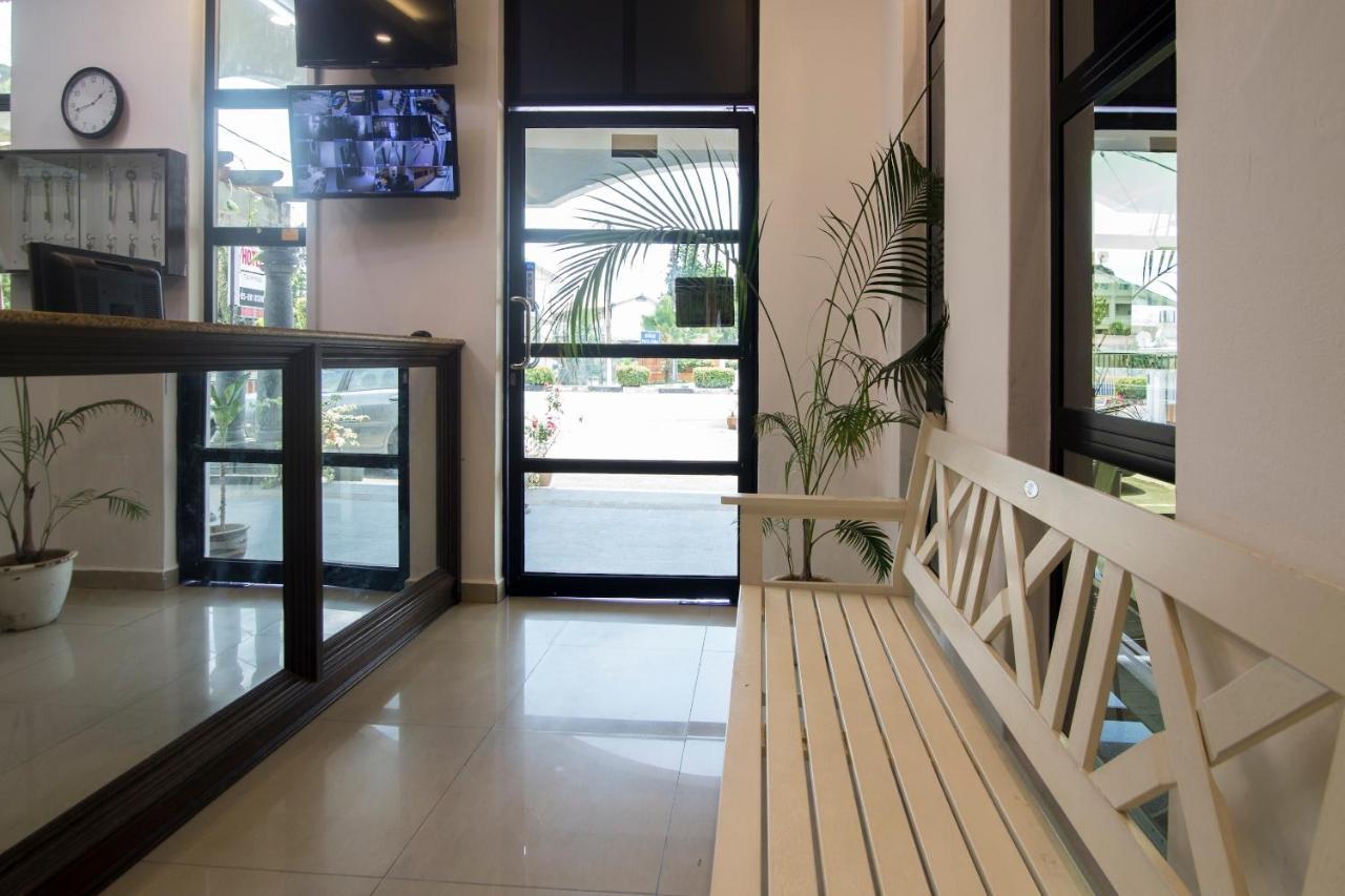 Capital O 90653 Maxwell Inn Boutique Hotel Taiping Exterior foto